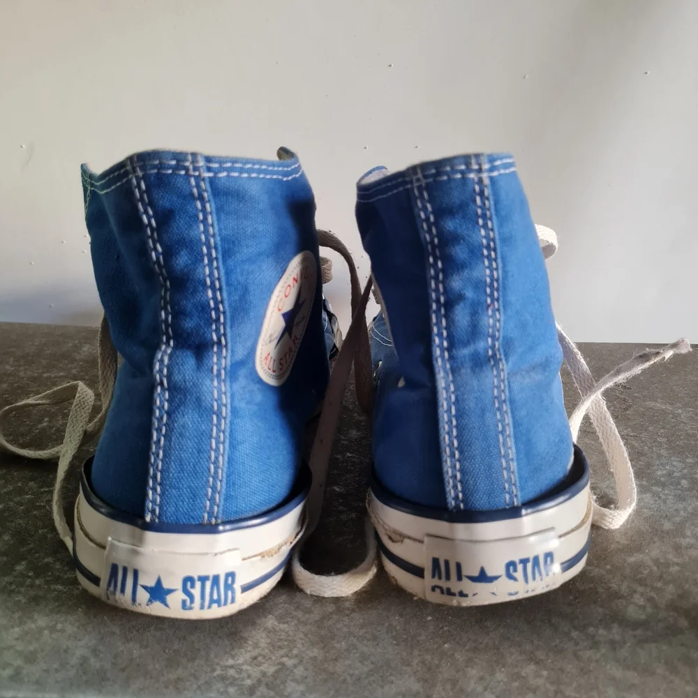 Converse well worn